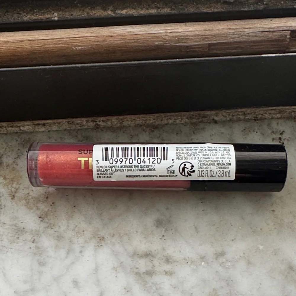 Revlon Shimmering Coral Lip Gloss